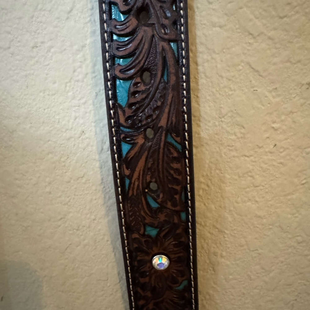 Ariat Brown Genuine Leather Belt with Silver Buckle and Swarovski Crystals - Picture 14 of 15